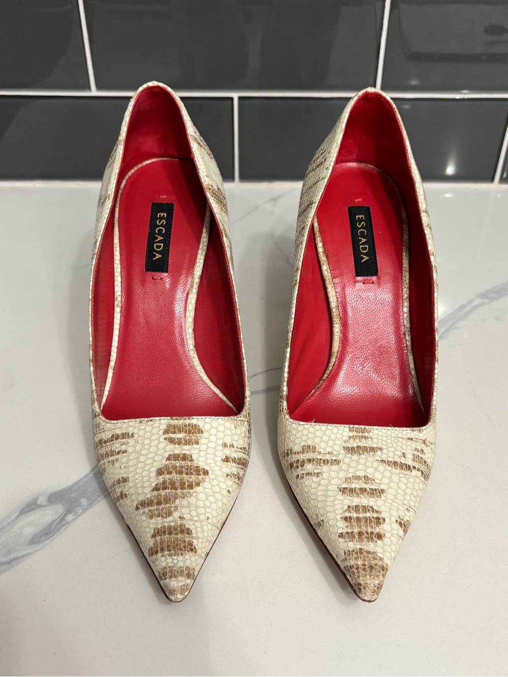 Escada Cream Snake Pattern Pointed Stiletto Pumps with Red Interior Size EU 37